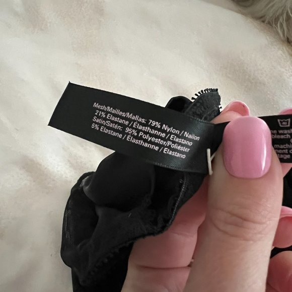 Victoria's Secret Sexy Little Things black Bow Cheekini panties size small nwot - Picture 6 of 8
